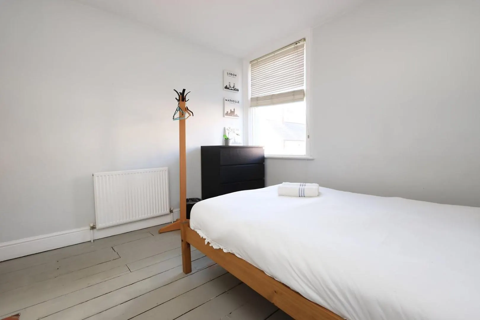 Central Cardiff Victorian Town House Free Parking 0*,  United Kingdom