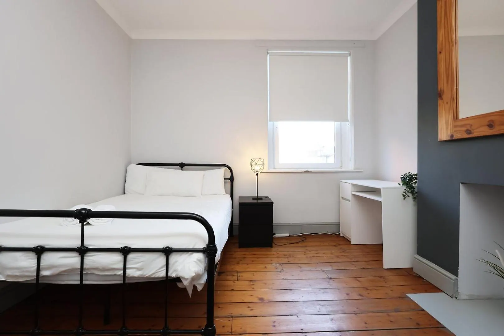 Central Cardiff Victorian Town House Free Parking
