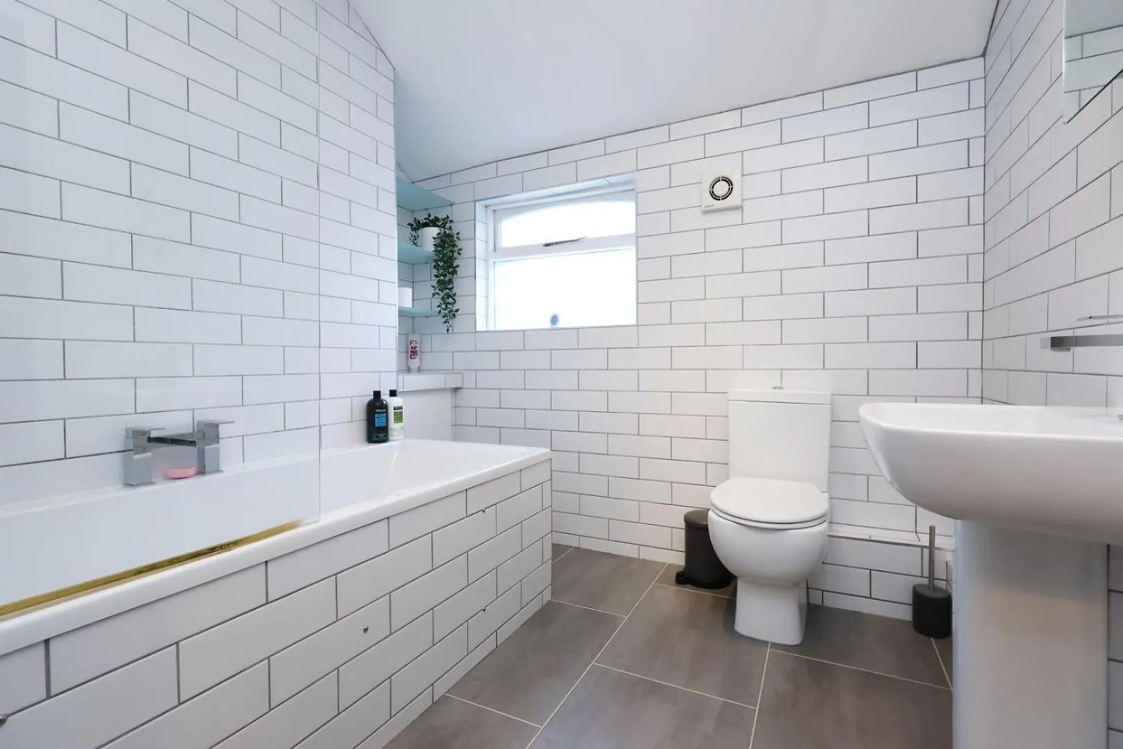 Central Cardiff Victorian Town House Free Parking Apartment