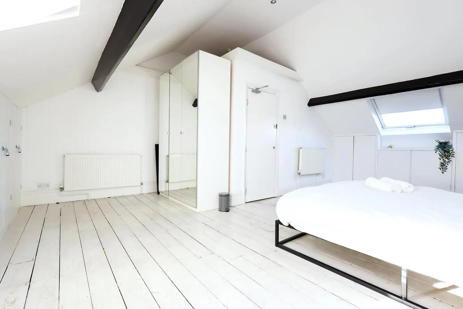 Central Cardiff Victorian Town House Free Parking Apartment