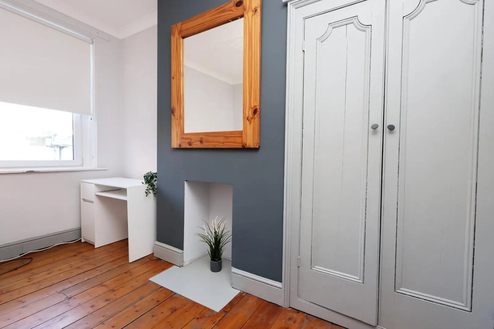 Central Cardiff Victorian Town House Free Parking 0*,  United Kingdom